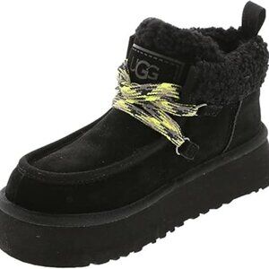 BRAND NEW IN BOX UGG Women's Funkarra Cabin Cuff Boot/Slipper -Size 8